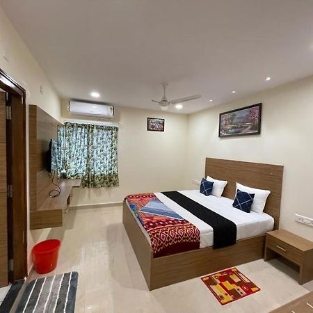 Srilakshmitulasiresidency 호텔 티루파티 외부 사진